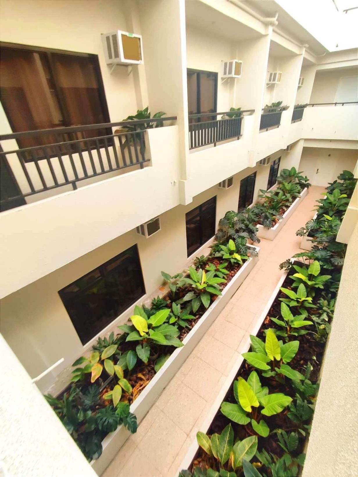 Rudolfo Suites Roxas Exterior foto